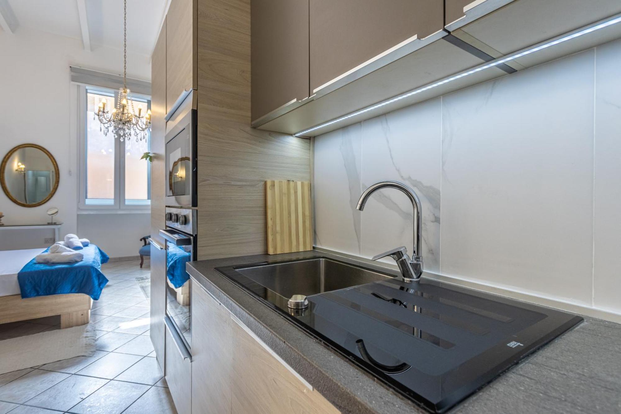 סליאמה Cozy Carisma Lodging - Central, New And Independent Studio Apartment מראה חיצוני תמונה